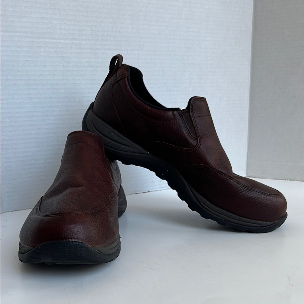 LL Bean Brown Leather Men’s Slip-On Mocs Sz 11W Comfort Stylish Durable Athletic